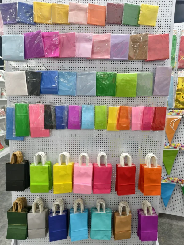 Printed paper favor bags and napkins